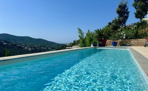 Villa in La Londe-les-Maures, Provence-Alpes-Côte d'Azur, France 1