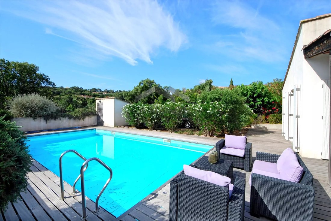 Villa in Zonza, Corsica, France 3 - 18165552