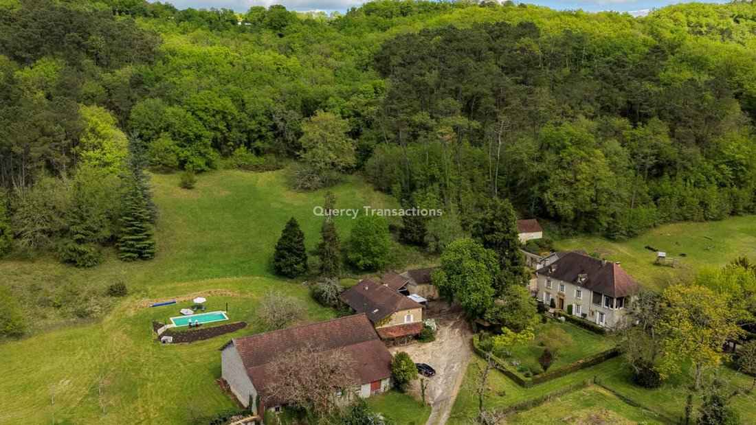 Estate in Cazals, Occitania, France 3 - 18155892