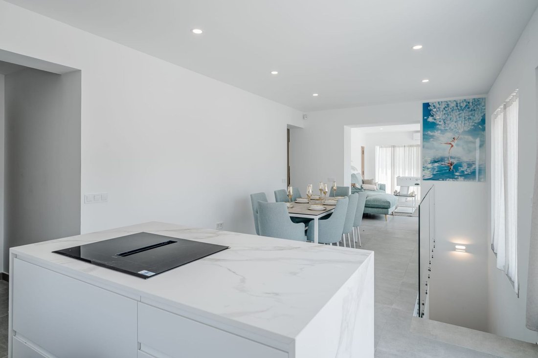 Chalet in Calp / Calpe, Valencian Community, Spain 5 - 18158937