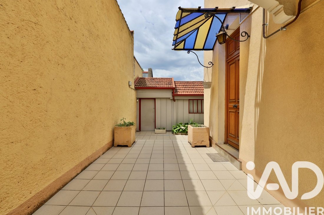 House in Les Poulettes, Villeurbanne, France 4 - 18161215