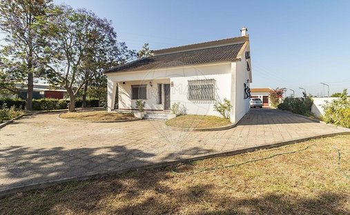Villa in Alcochete, Setubal, Portugal 1