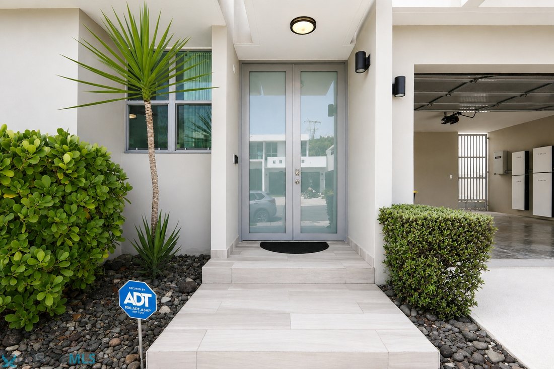 House in Guaynabo, Guaynabo, Puerto Rico 2 - 18165242