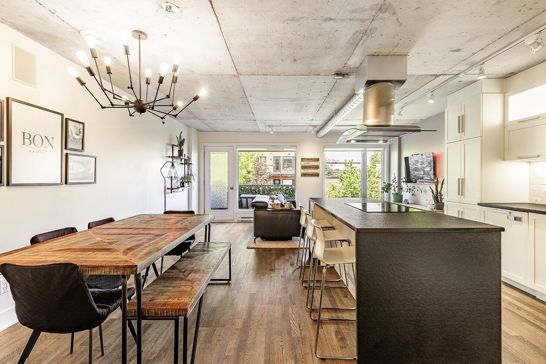 Condo in Montréal, Quebec, Canada 1 - 18154089