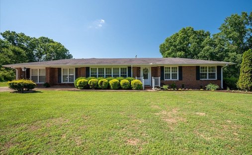 House in Anderson, Alabama, United States 1
