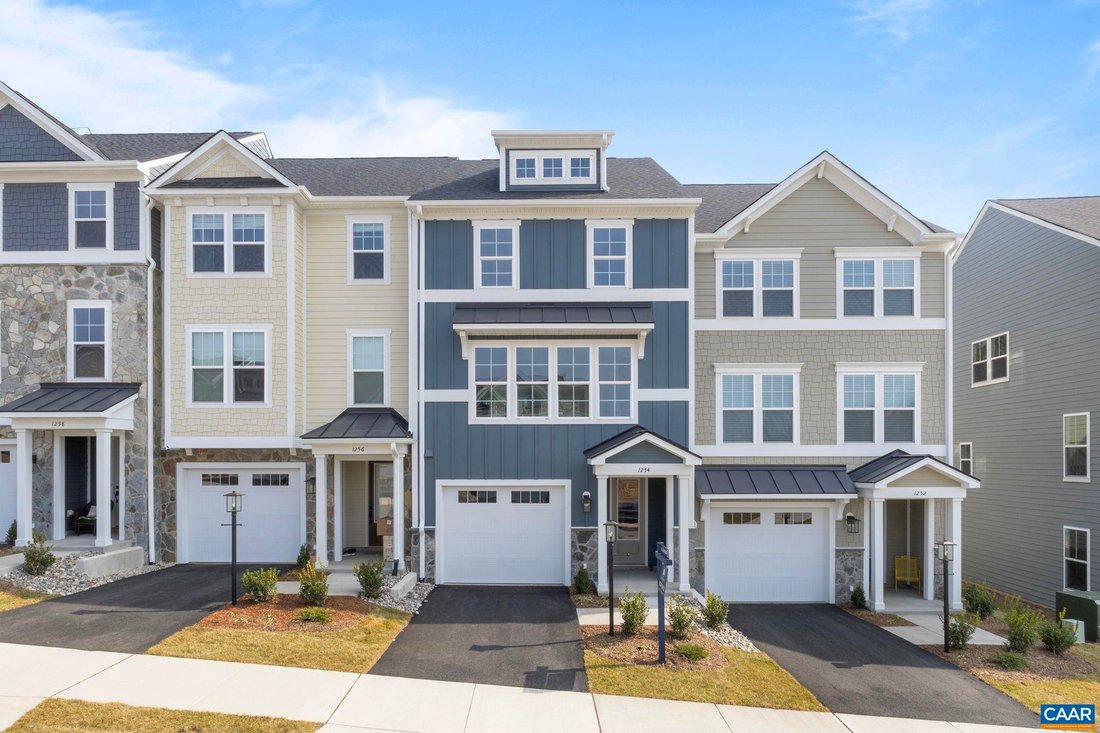 House in Charlottesville, Virginia, United States 1 - 18158013