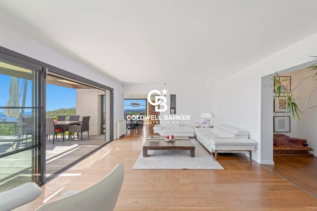 Villa in Hyeres, Provence-Alpes-Côte d'Azur, France 5 - 18156498