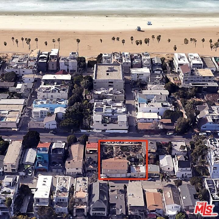 Los Angeles, California, United States 2 - 18154756