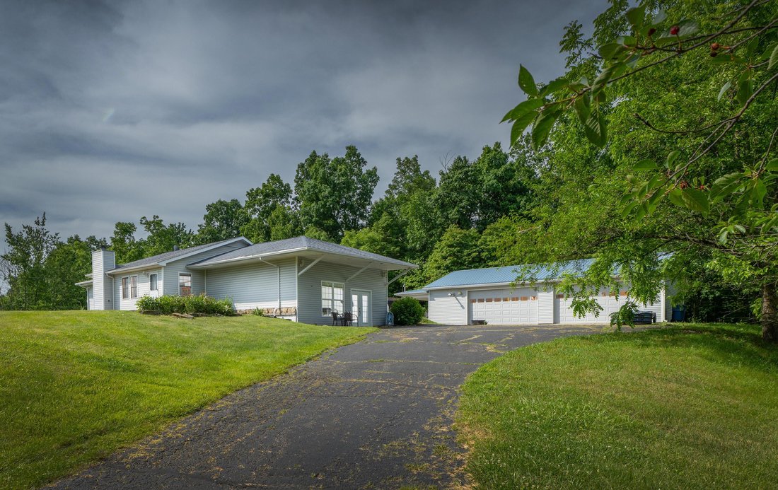House in Utica, Ohio, United States 2 - 18159598
