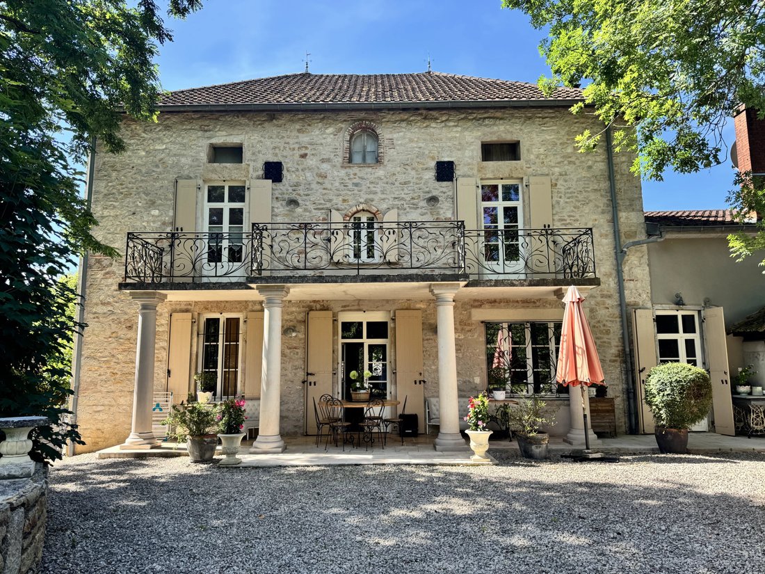 Estate in Lons-le-Saunier, Bourgogne – Franche-Comté, France 3 - 17837341