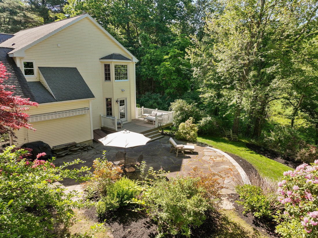 House in Southborough, Massachusetts, United States 4 - 18169729