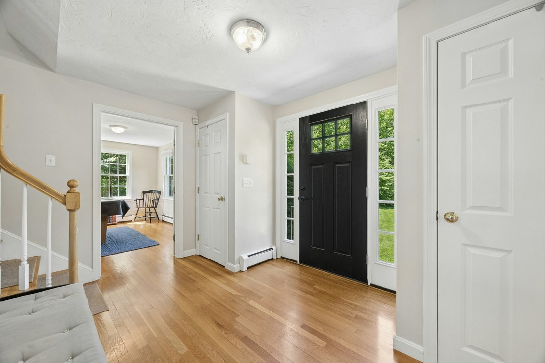 Stow, Massachusetts, United States 5 - 18154094