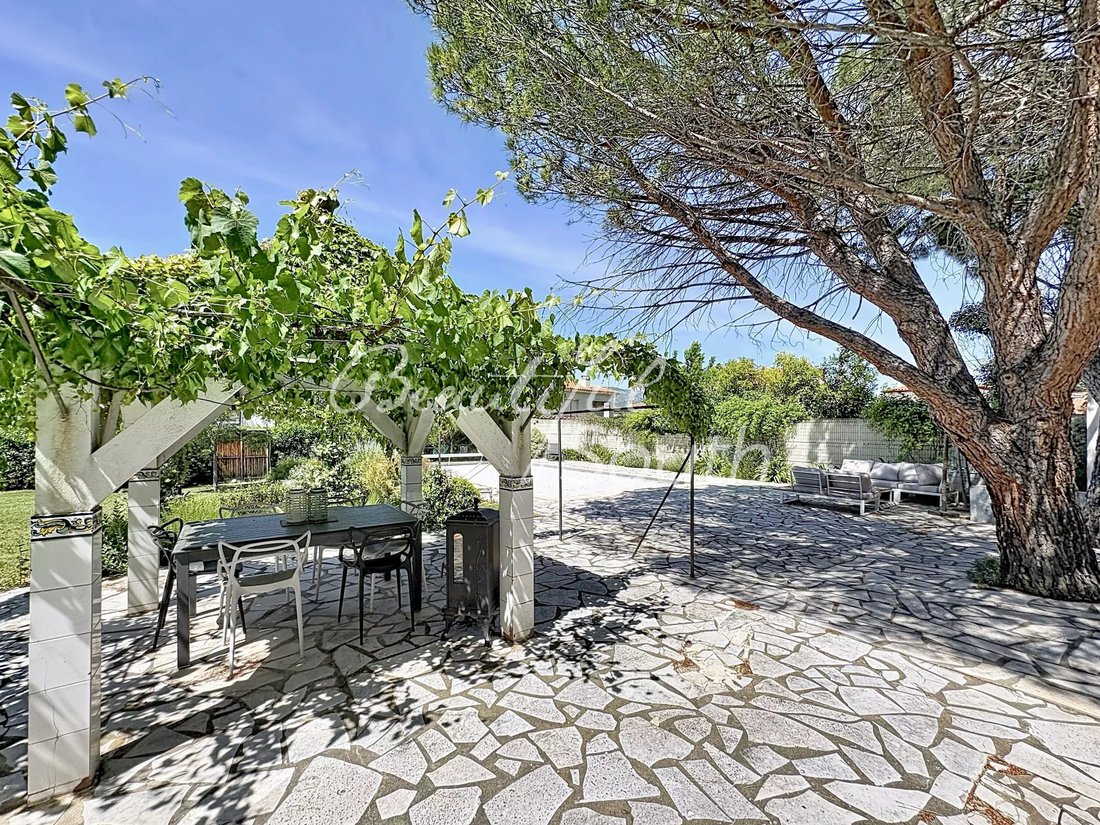 House in Est, Prades, France 3 - 18156470