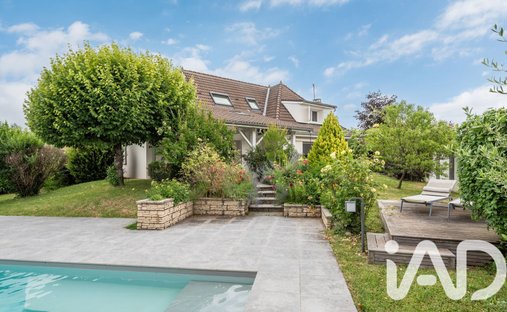 House in Coublevie, Auvergne-Rhône-Alpes, France 1