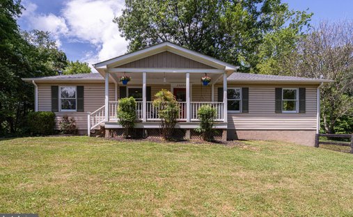 House in Round Hill, Virginia, United States 1
