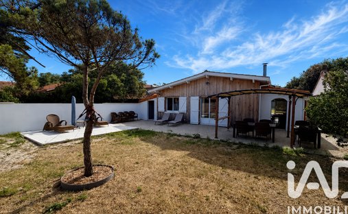 House in Hourtin, Nouvelle-Aquitaine, France 1