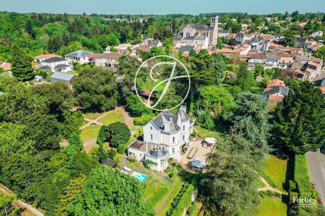Estate in Centre Ville, Nantes, France 1 - 18162349