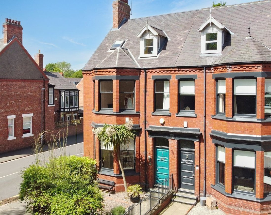House in Darlington, England 1 - 18160720