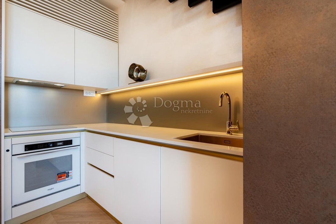 Apartment in Grad Opatija, Primorje-Gorski Kotar County, Croatia 5 - 18167528