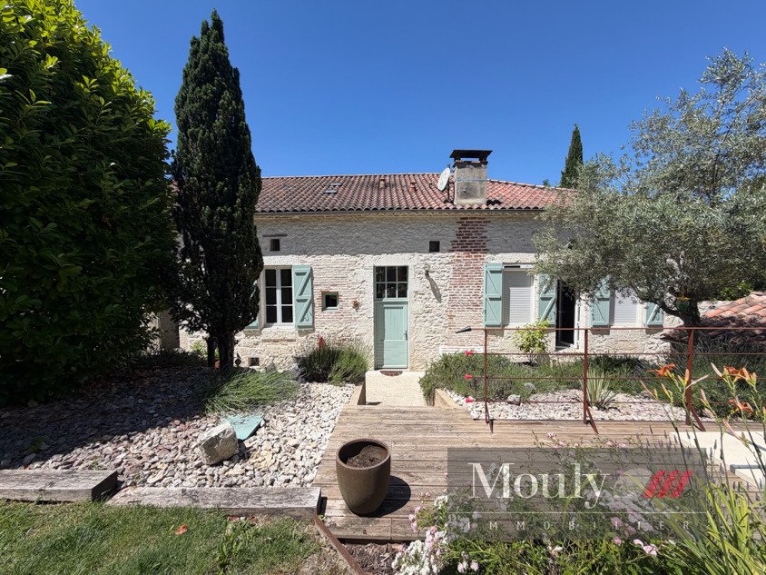 House in Montcuq-en-Quercy-Blanc, Occitania, France 2 - 17381386