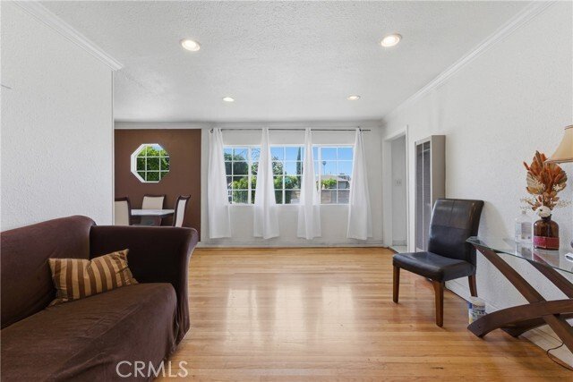 Los Angeles, California, United States 1 - 18157573