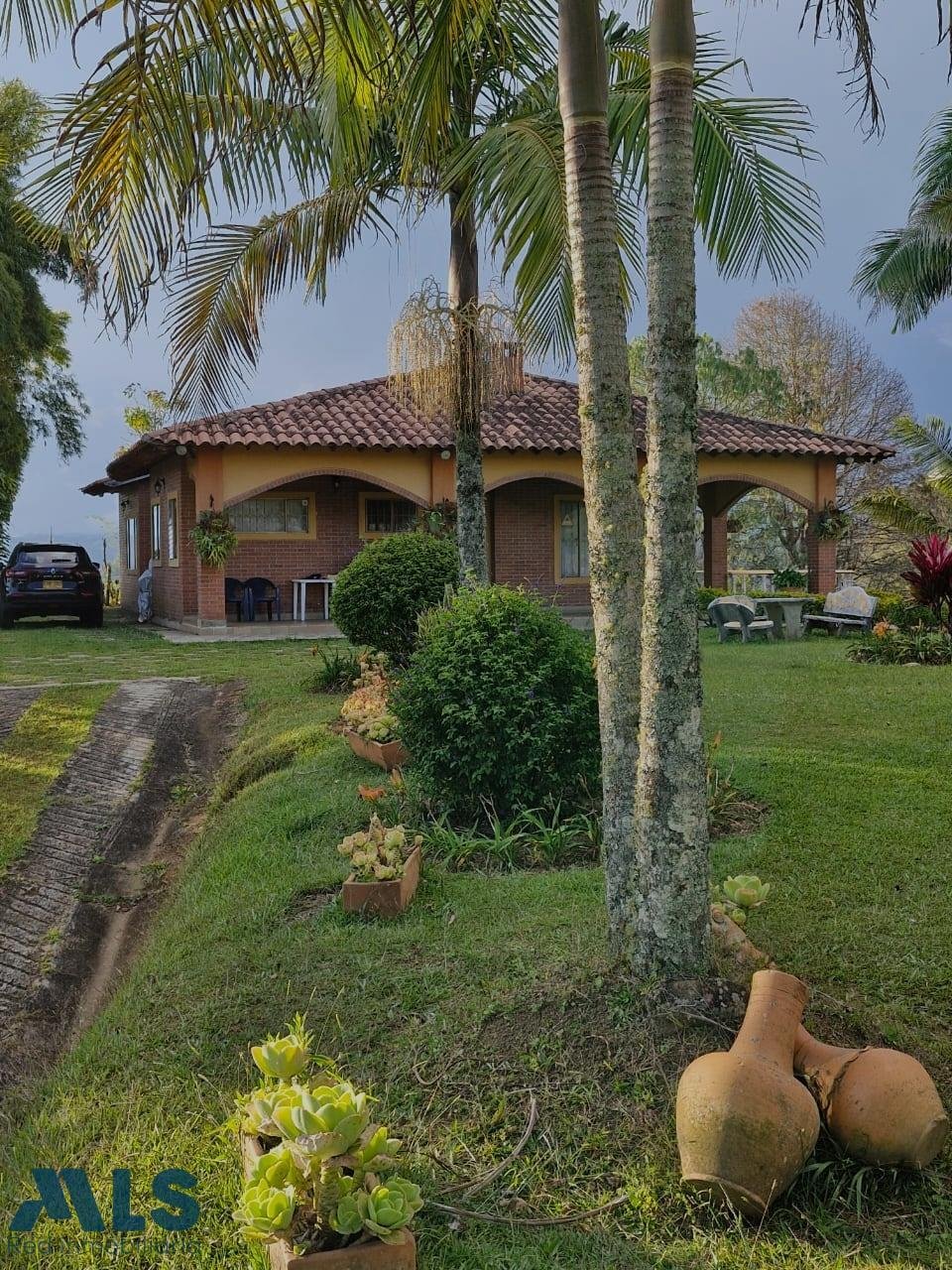Finca in El Peñol, Peñol, Colombia 2 - 18162915