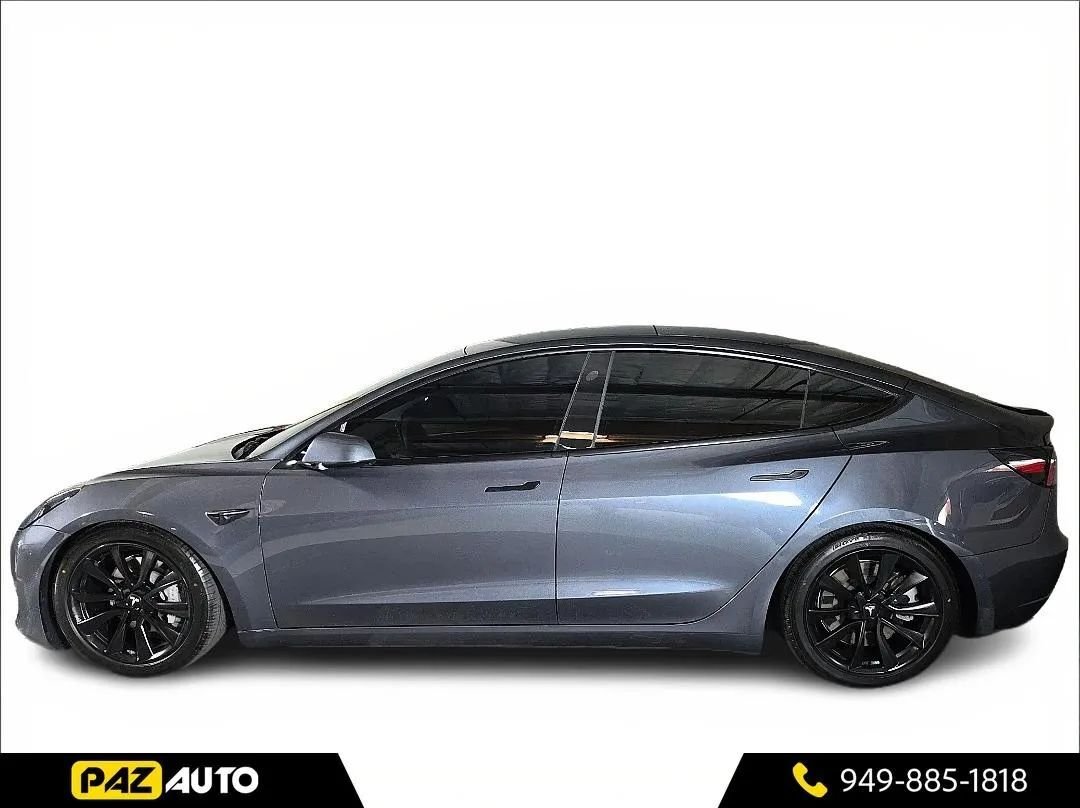 Sedan in Laguna Hills, CA, United States 2 - 18087612