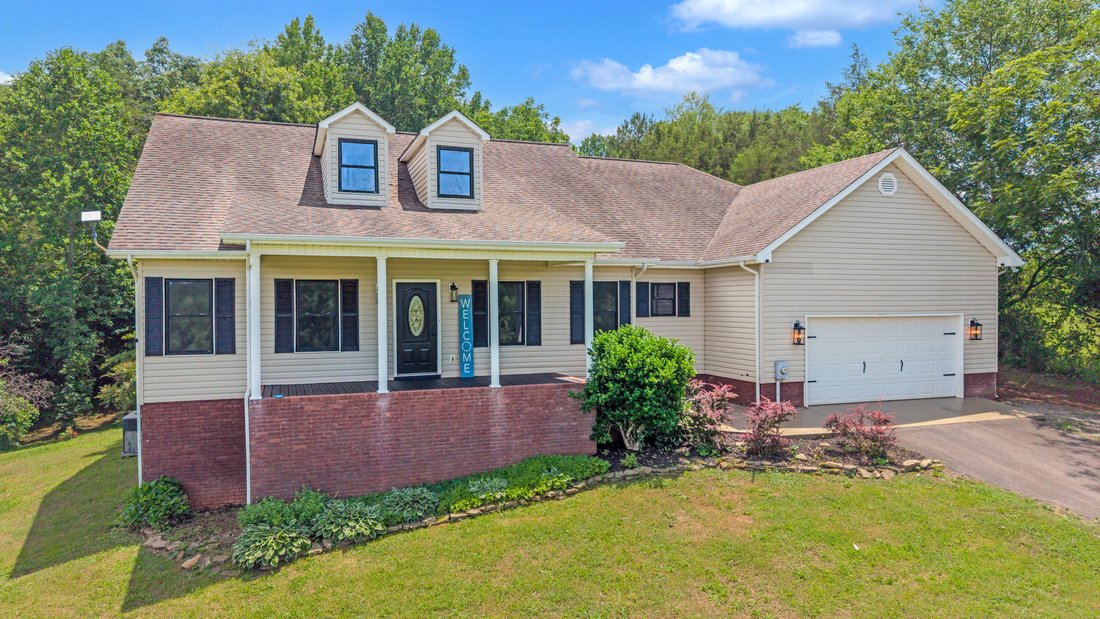 House in Riceville, Tennessee, United States 3 - 18158429