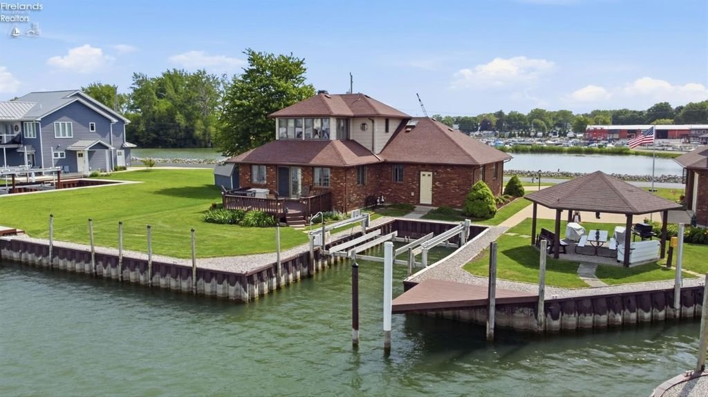 House in Lakeside Marblehead, Ohio, United States 4 - 18171705
