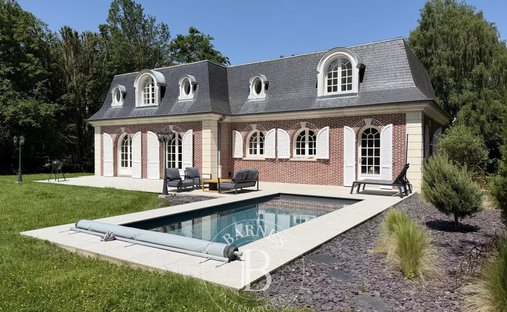 Estate in Moncheaux-lès-Frévent, Hauts-de-France, France 1