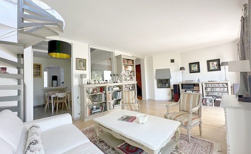 House in Pavé des Gardes, Chaville, France 1