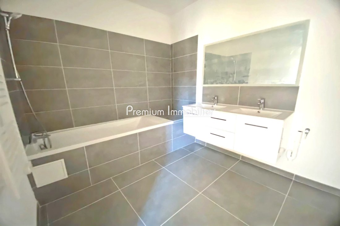 Apartment in Mazarin-Opéra-Bellegarde-Mairie, Aix-en-Provence, France 4 - 18155694