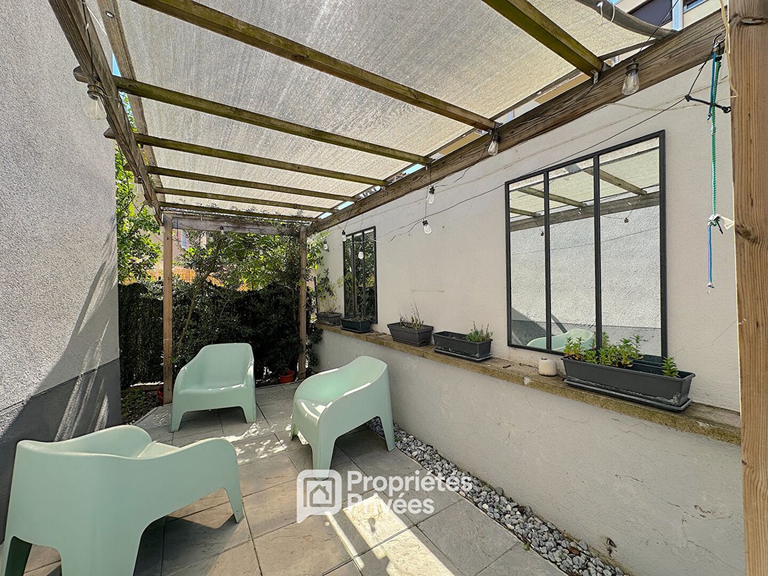 Villa in Clermont-Ferrand, Auvergne-Rhône-Alpes, France 2 - 18164092