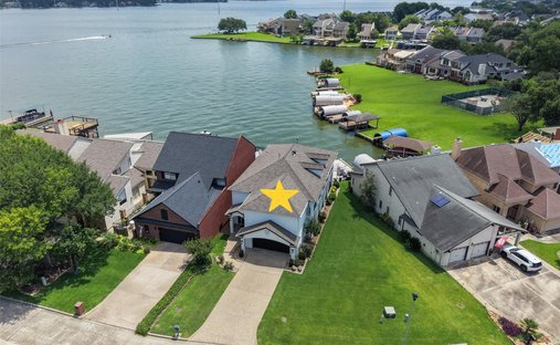 House in Montgomery, Texas, United States 1