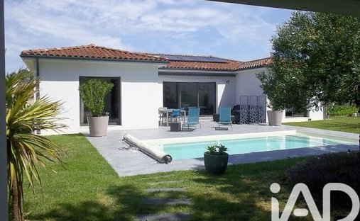 House in Saint-Martial - Le Fau, Montauban, France 1