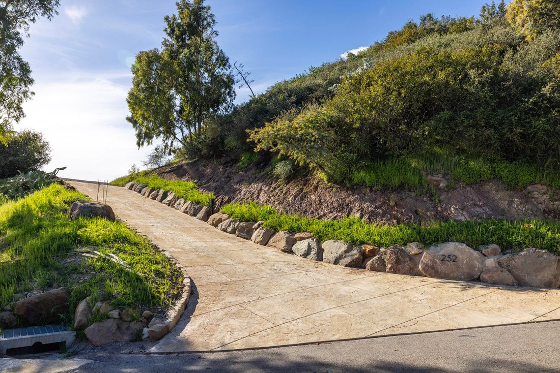 Land in Montecito, California, United States 4 - 18161537