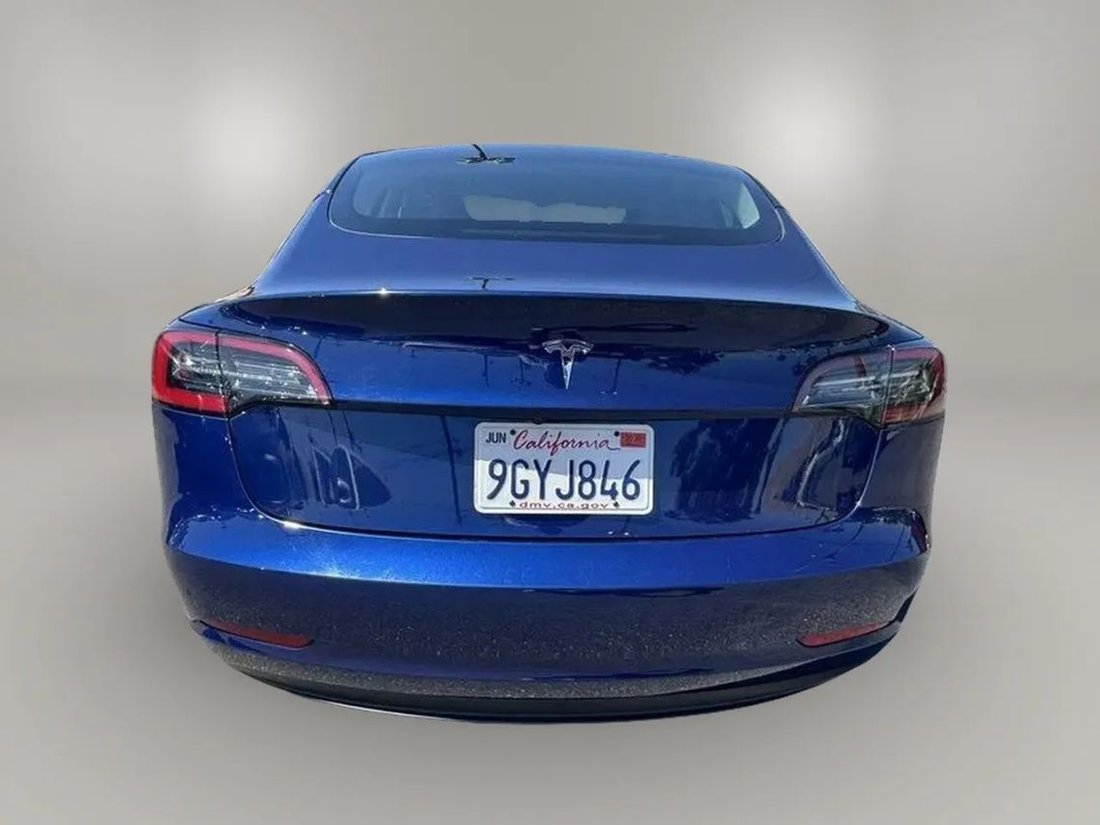 Sedan in Riverside, CA, United States 5 - 18170343