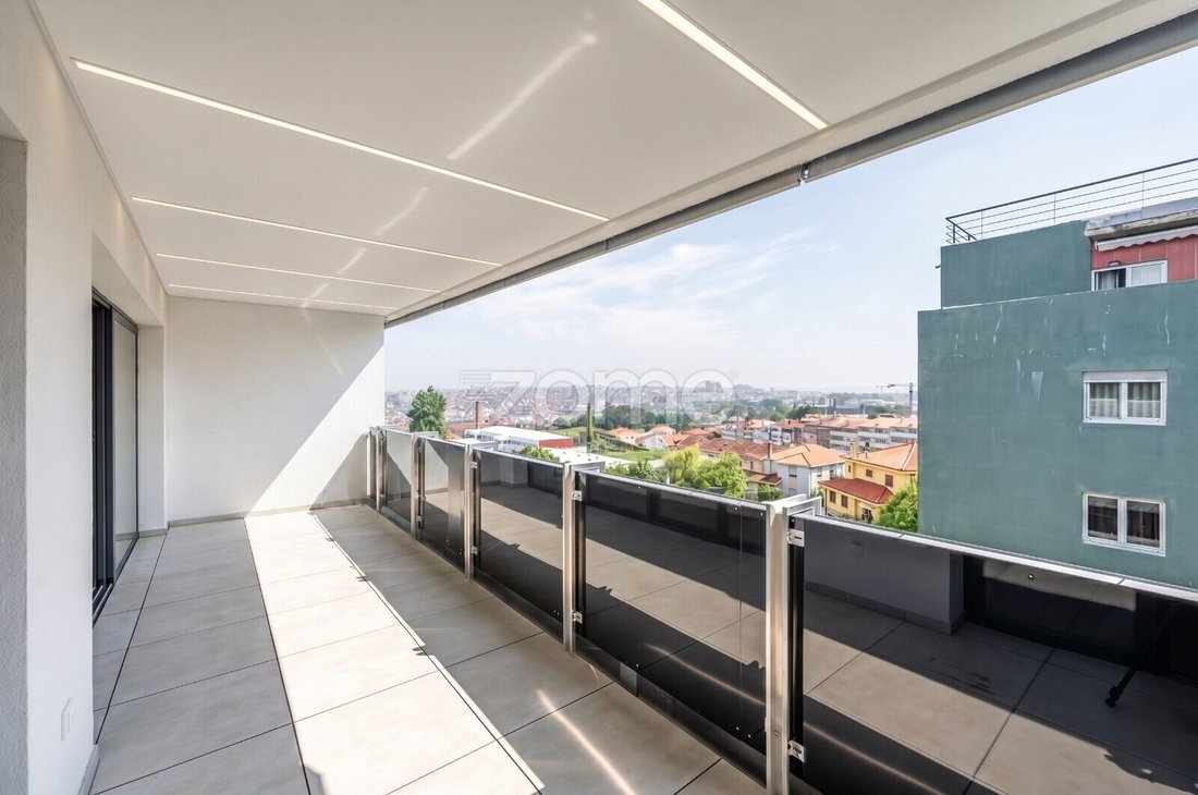 Apartment in Santa Marinha e Sao Pedro da Afurada, Porto District, Portugal 1 - 18161265