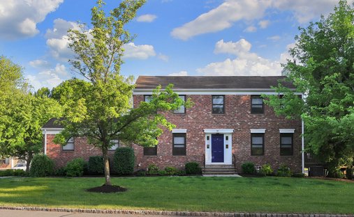 Condo in Gillette, New Jersey, United States 1
