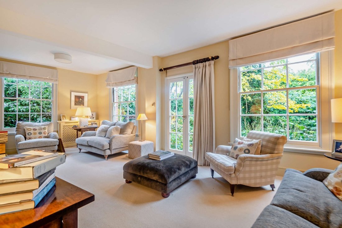 House in Englefield Green, Windsor, England 3 - 18160069