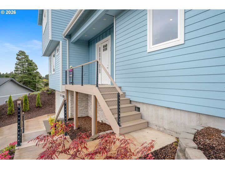 House in Florence, Oregon, United States 4 - 18162215