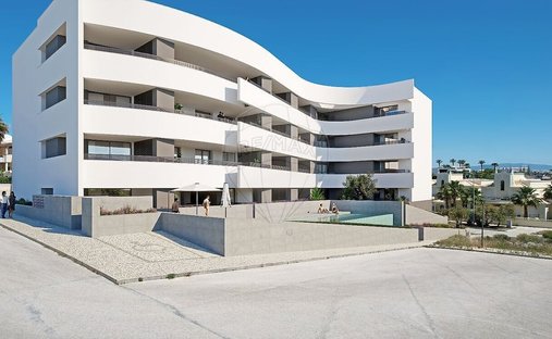 Apartment in Praia De Porto Mós, Sao Goncalo de Lagos, Algarve 1