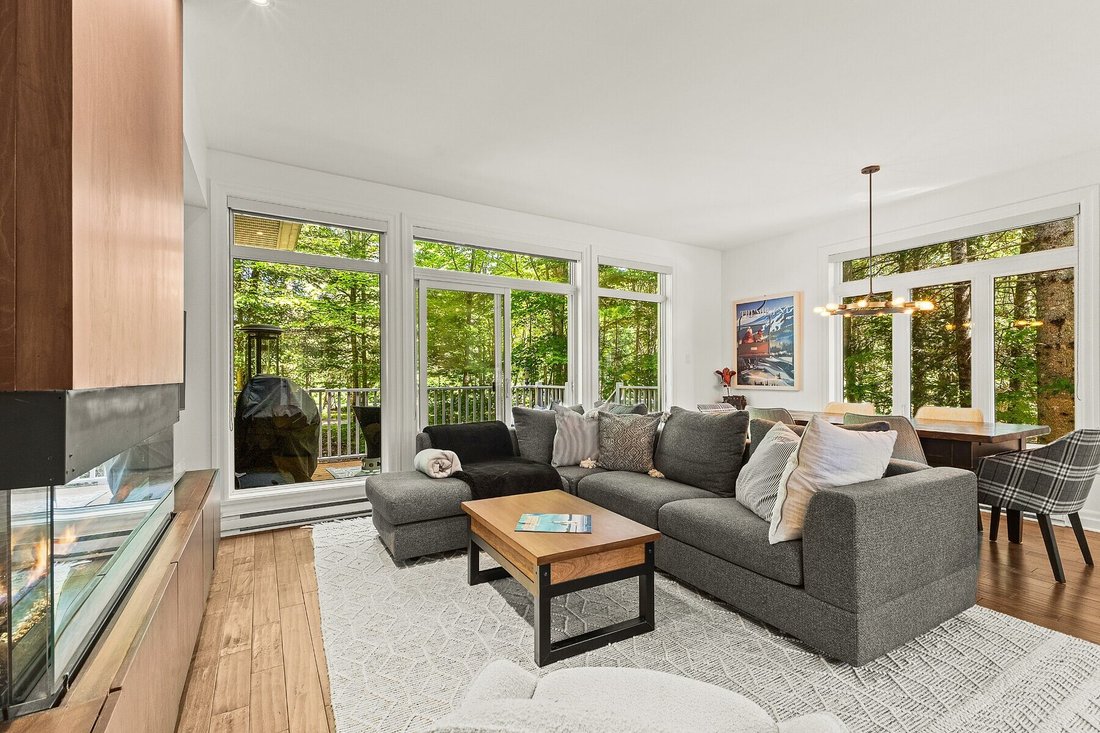 House in Mont-Tremblant, Quebec, Canada 5 - 17150233