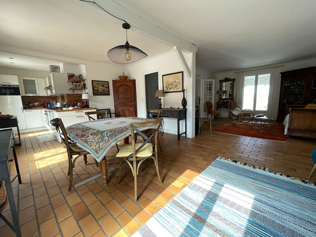 Villa in Langoiran, Nouvelle-Aquitaine, France 4 - 18171251