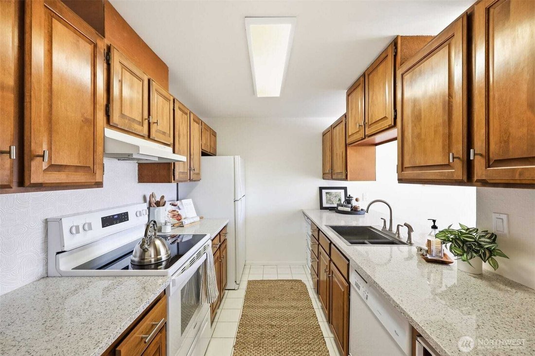 Condo in Seattle, Washington, United States 4 - 17301259