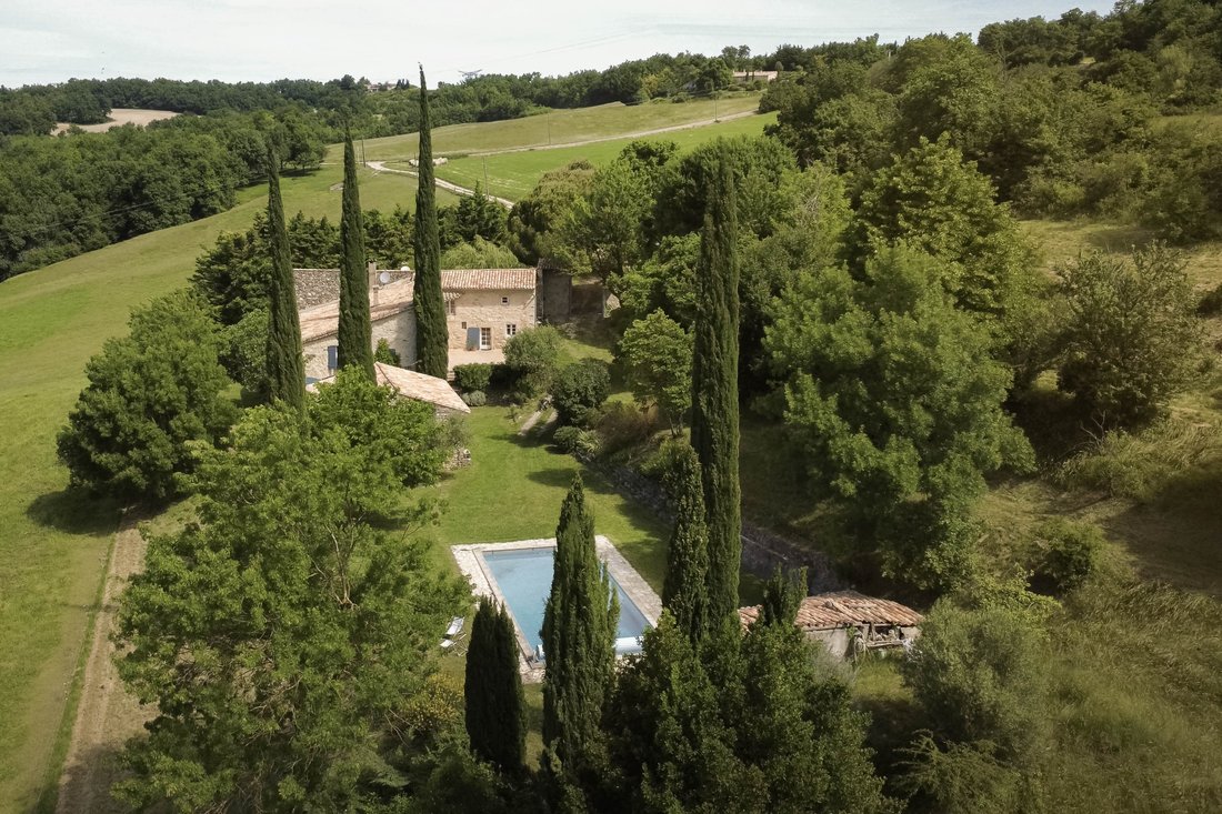 Villa in Nevons-route d'Apt, L'Isle-sur-la-Sorgue, France 2 - 18168769