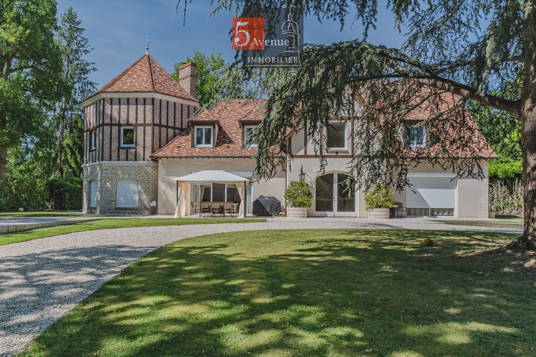 House in Ouest, Lamorlaye, France 1 - 18160513