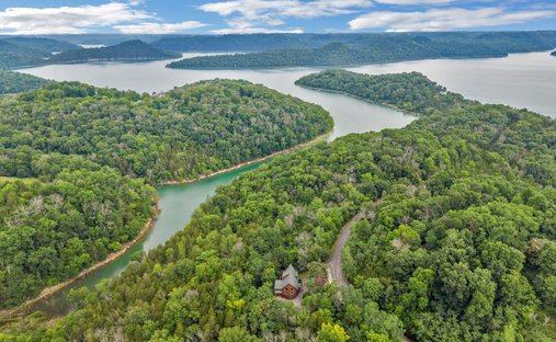 House in Smithville, Tennessee, United States 1