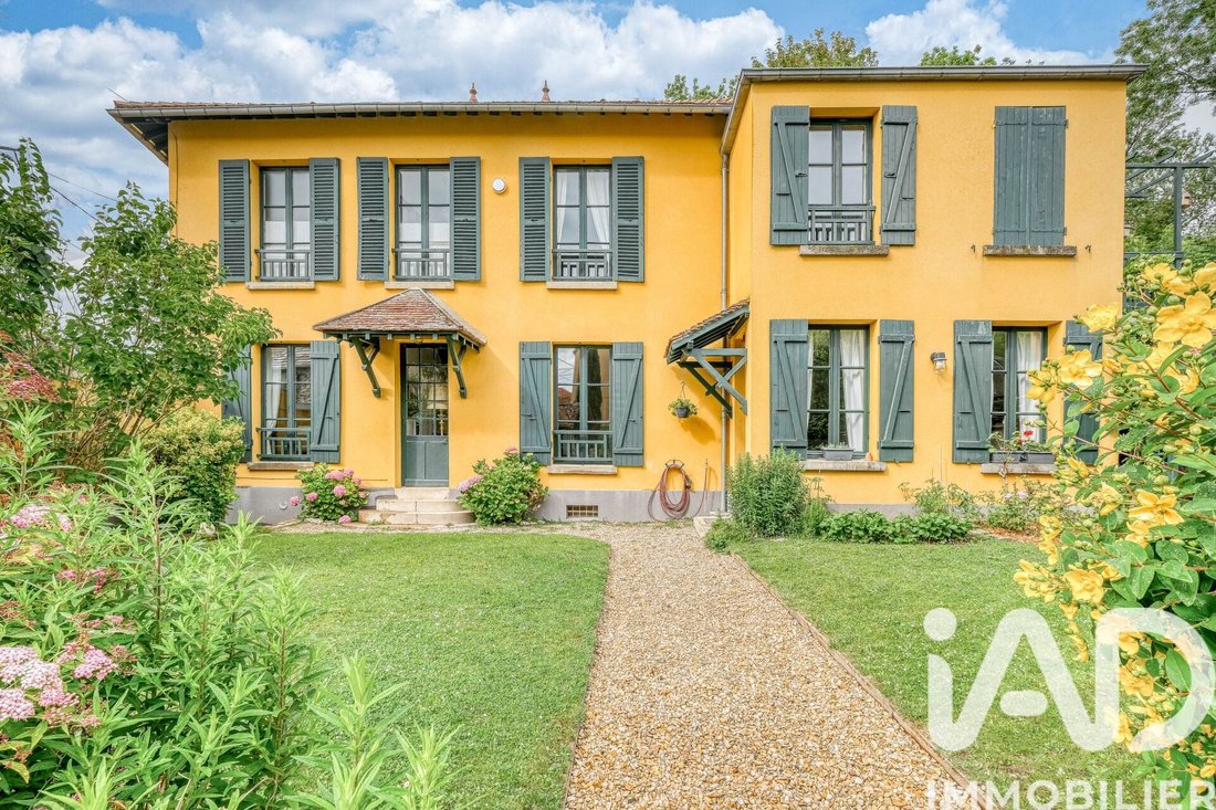House in Chessy, Ile-de-France, France 1 - 18161442