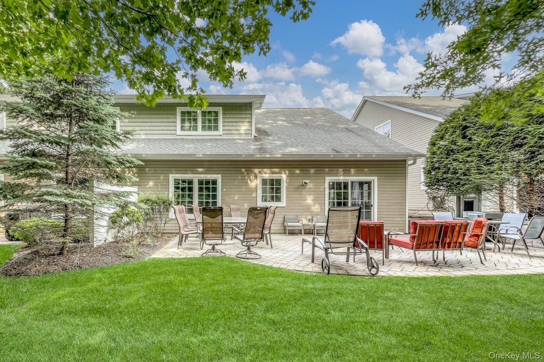 Condo in Spring Valley, New York, United States 2 - 18158880